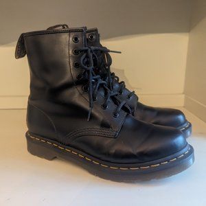 Women's Dr. Martens 1460 Size 9